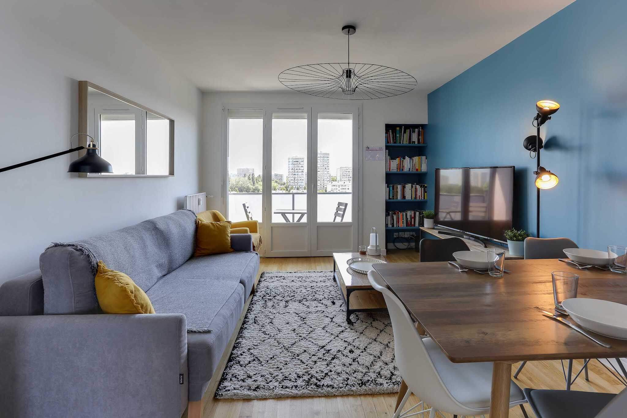 grand-séjour-lumineux-location-colocation-appartement-meublé-rennes