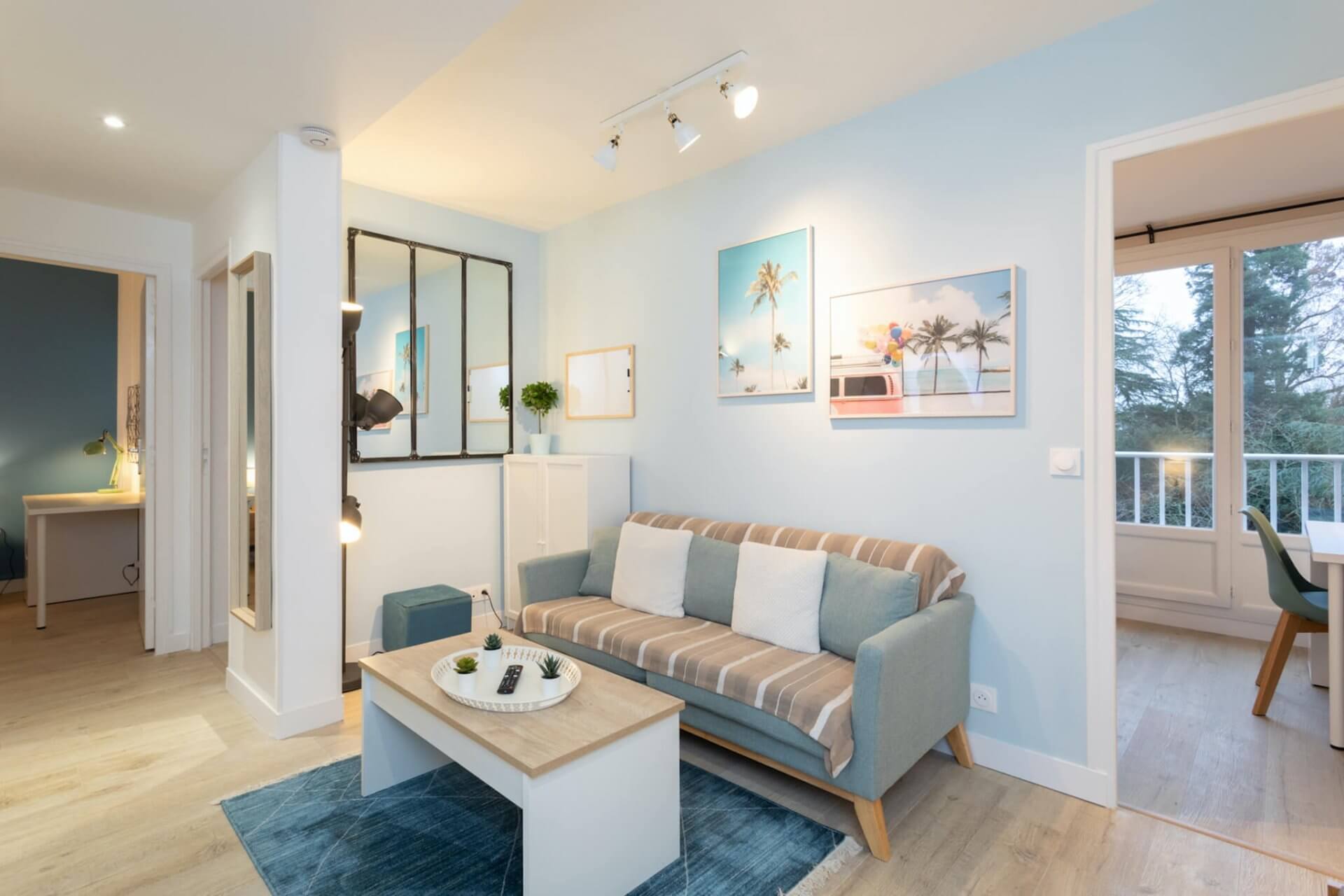 grand-séjour-lumineux-location-colocation-appartement-meublé-rennes